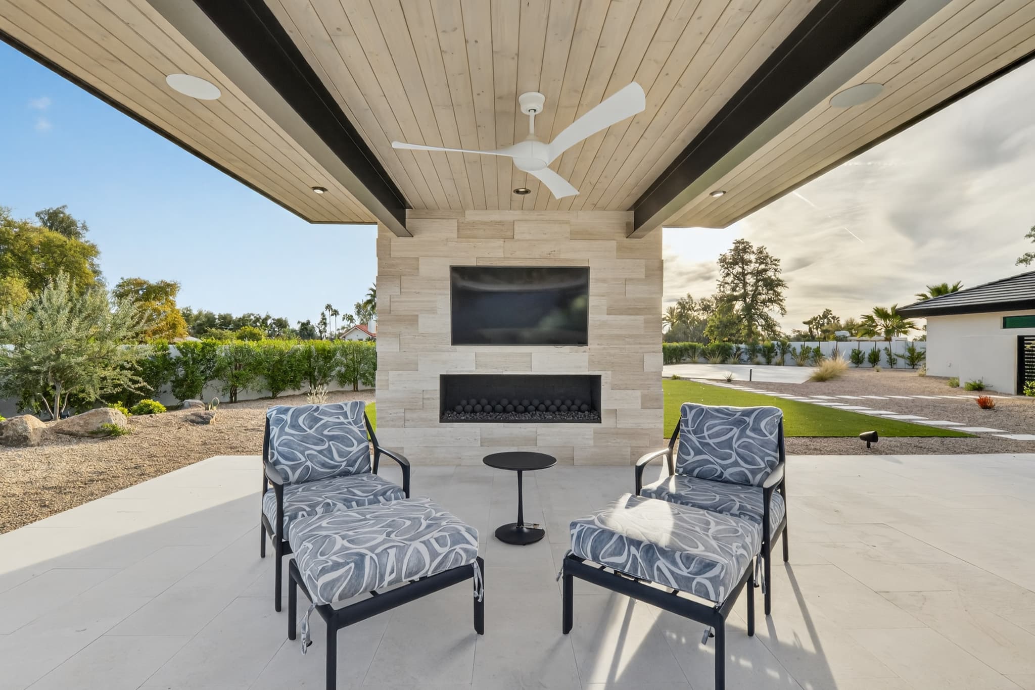 Desert Space thumbnail 31