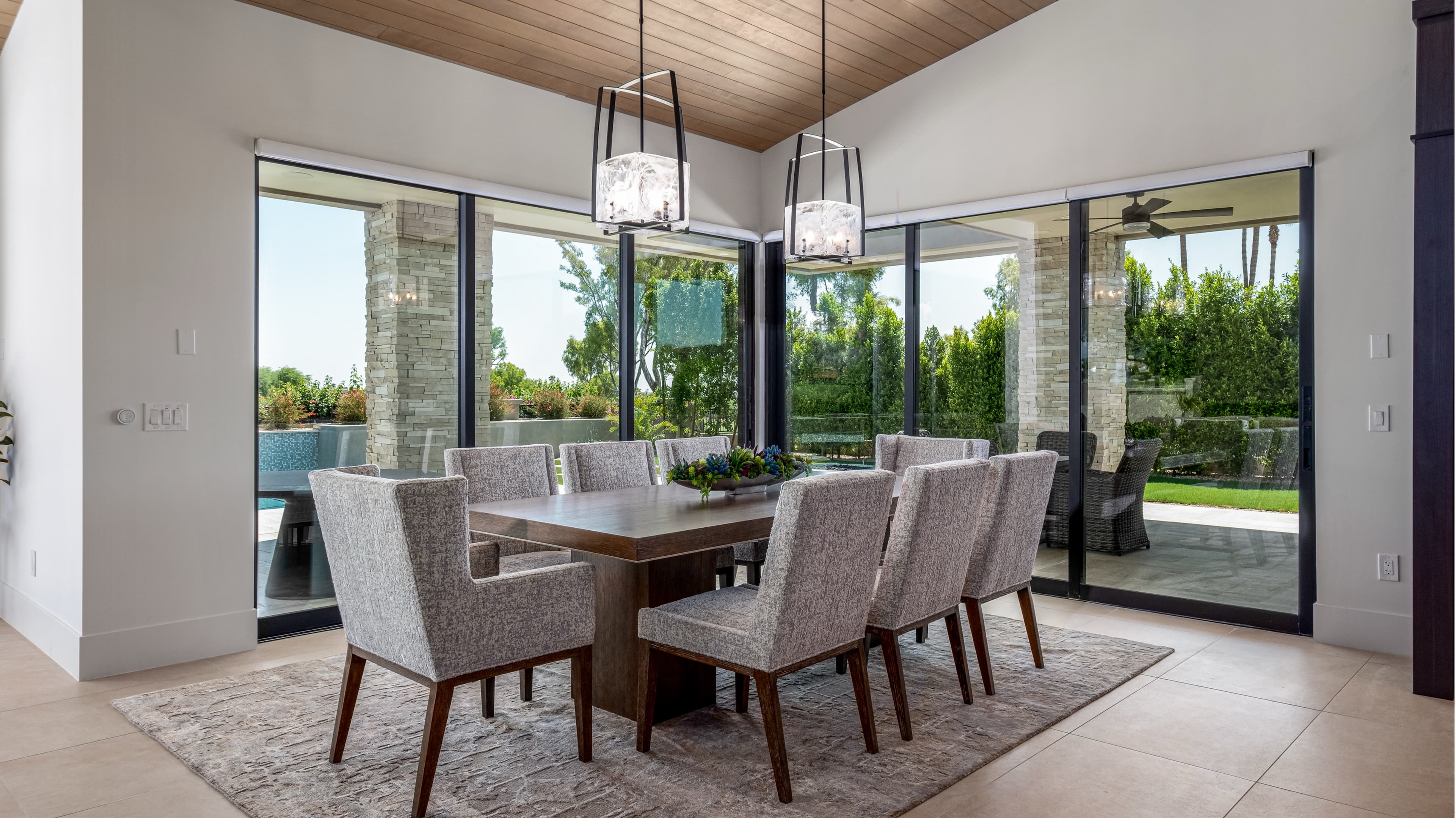 Armstrong Construction Group